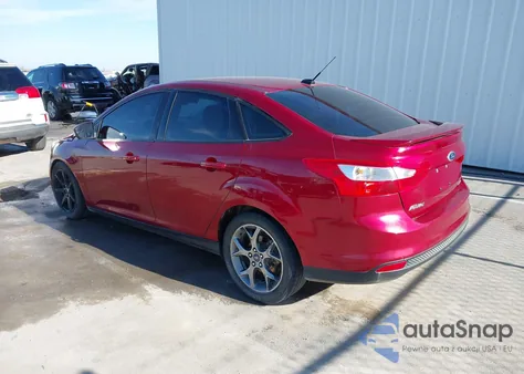 2014 Ford Focus Se z USA, uszkodzony, nr VIN 1FADP3F27EL144079